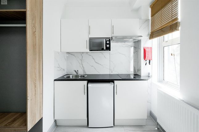 Flat 5, 33, Folkestone Road, Walthamstow photo 4