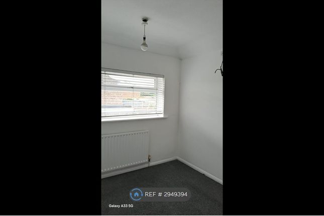 Annesley Close, Northampton photo 5