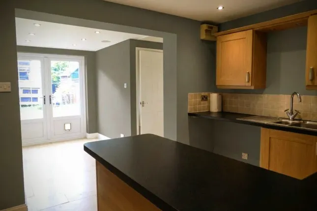 37, Langdale Grove, Bingham photo 4