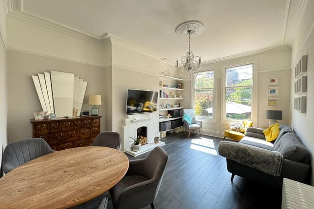 8, Maple Avenue, Chorlton photo 3