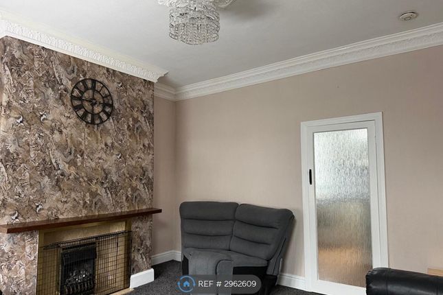 Sandygate Terrace, Bradford photo 4