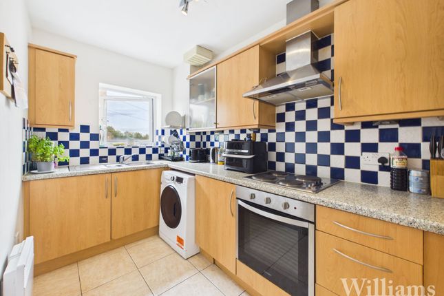 Flat 42, Stafford Keep Pine Street, Aylesbury photo 4