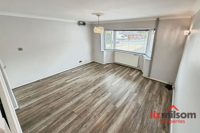 41, Audens Way, Swadlincote photo 3