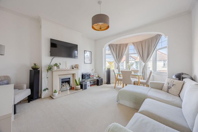 Chalkwell Park Drive, Leigh-On-Sea photo 4