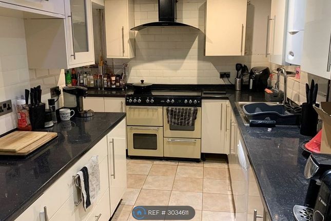 Eastbourne Avenue, Corby photo 5