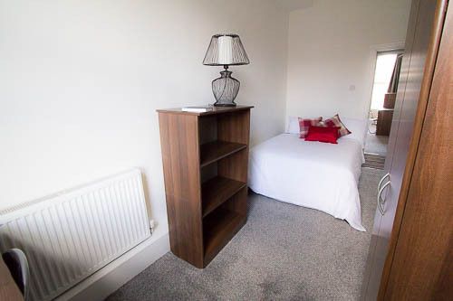 Terraced house to rent in Kelso Road, Leeds