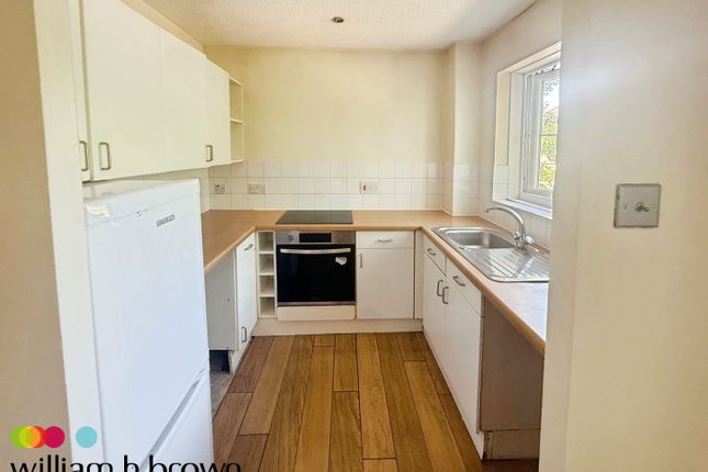 69, Dudley Close, GRAYS photo 5