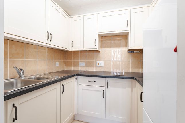 19, St Georges Court, Great Yarmouth photo 2