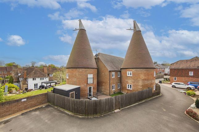 12a, Darcy Court, East Malling photo 2
