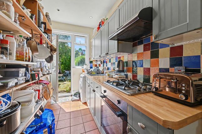 69, Dewsbury Road, London photo 4