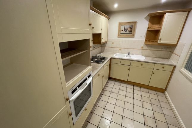 Flat 2, Meadow Court, Birmingham photo 5