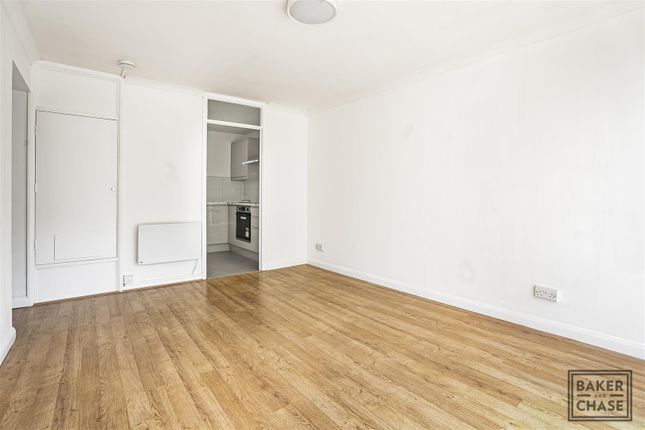 14, Hansart Way, Enfield photo 3