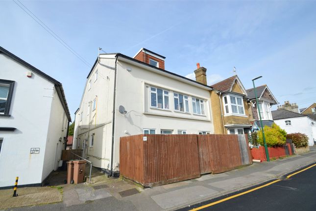 Thumbnail Flat to rent in Vernon Road, Sutton
