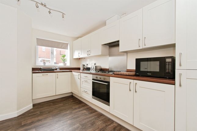 21, Stope Avenue, PONTEFRACT photo 2