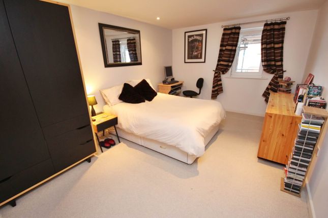 24 Sedgwick Court, Central Way, Warrington photo 4