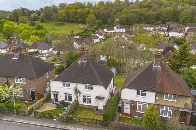 15, Wayside, High Wycombe photo 2