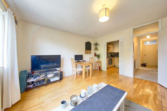 Flat 4 Priory Court, 21, Rusham Road, London photo 3