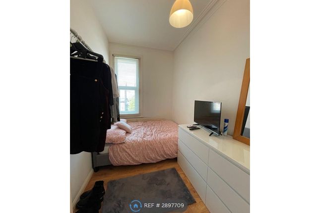 Flat C, Kinross Road, Waterloo photo 5