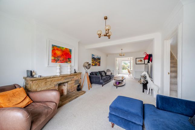 28, Crabtree Close, Beaconsfield photo 4