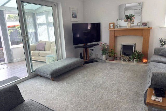6, Axford Close, Nottingham photo 3