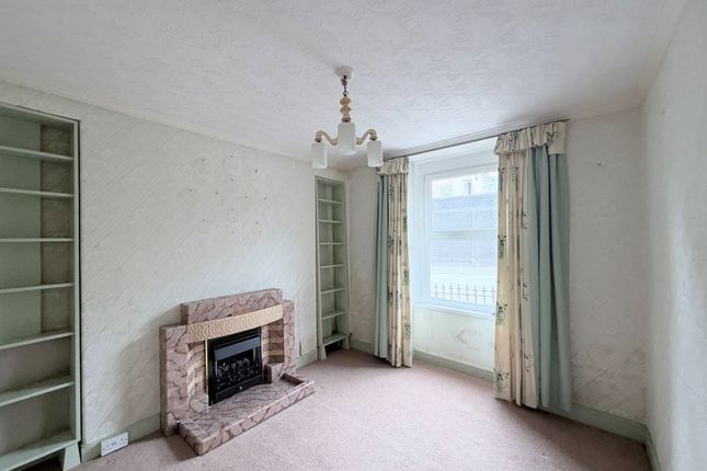 584, Clydach Road, Swansea photo 4