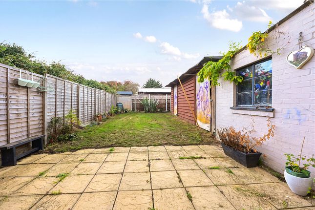 Hensworth Road, Surrey photo 3