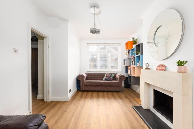 15 Guernsey Avenue, Bs4-28.Jpg
