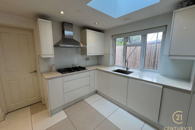 Lichfield Road, HOUNSLOW photo 4
