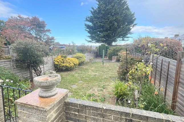 92, Ridgeway Avenue, Gravesend photo 4