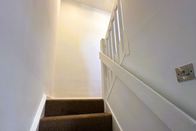 5, Crofton Close, Bracknell photo 4