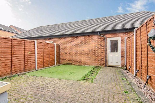 Town house for sale in Hedging Lane, Wilnecote, Tamworth