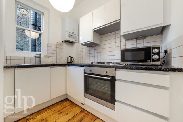 Flat 1, 137 Gray's Inn Road, Greater London photo 2