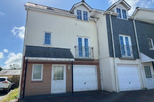 Thumbnail Property to rent in Grampound Road, Truro