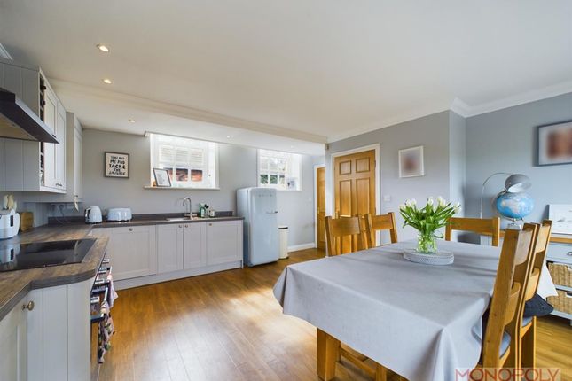 Mount Alyn Cottage Croeshowell Hill, Wrexham photo 4