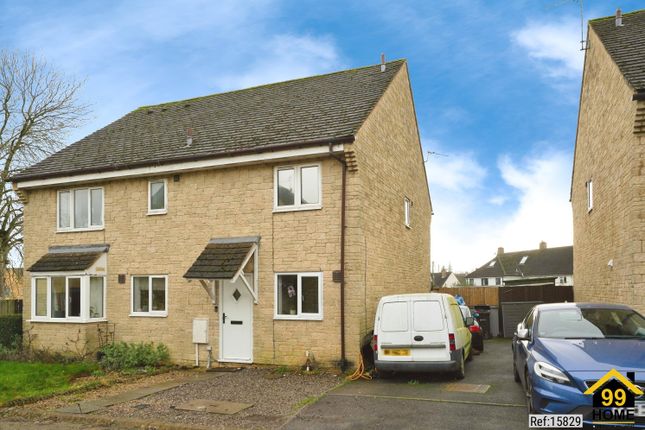 28, Clayfurlong Grove, Cirencester photo 3