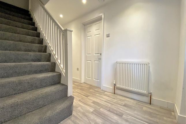 85, Robinets Road, Rotherham photo 3