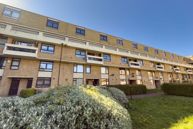 2-bed house on 114 Collingwood Court, Washington, £5,000