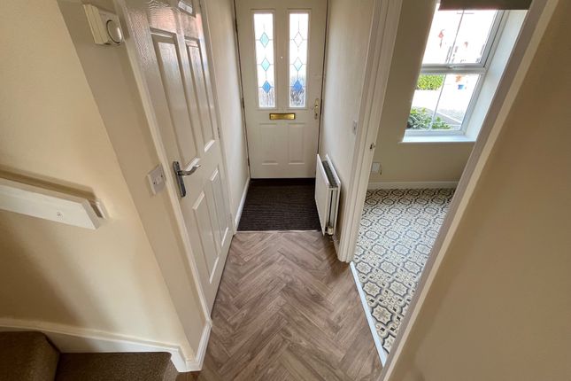 15, Drovers Close, Uttoxeter photo 2