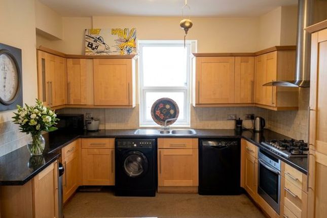 Room 2, Flat 2 53 Egremont Place, Brighton, Brighton photo 3