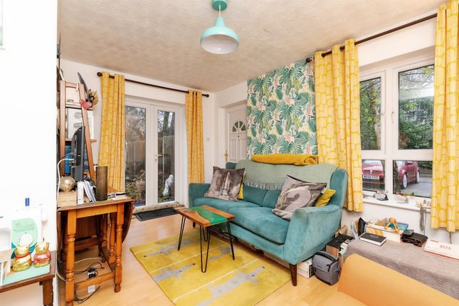 6, Andrewsfield, Welwyn Garden City photo 2