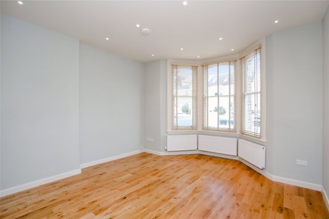 Flat 2, 36, Walsingham Road, Sussex photo 3