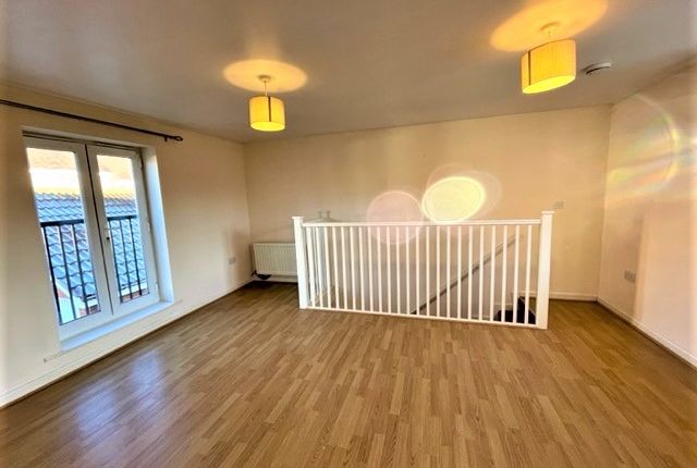 Flat to rent in Shepherd Drive, Colchester