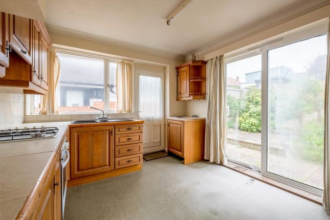 67, Bevendean Avenue, Brighton photo 2