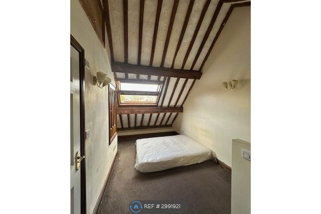 Flat, Coach House Mews Bathafarn Hall, Llanrhydd, Ruthin photo 4