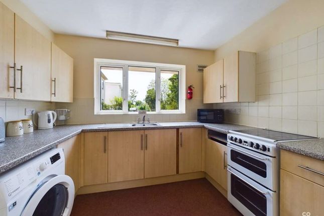 1 Wheatfield Way, Brighton photo 2