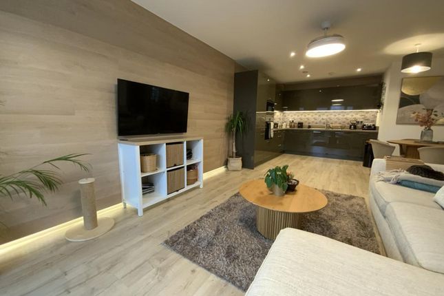 Flat 3, 2 Walters Close, Snodland photo 3