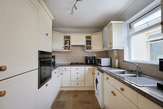 4, Inglewood Place, Vale Road, St Sampson's photo 4