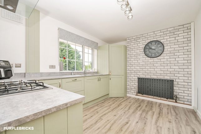 14, Hodge Hill Avenue, Stourbridge photo 4