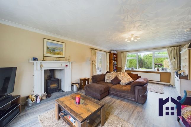 117 Wigan Road, Chorley photo 3