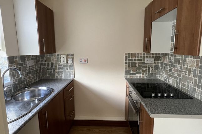 14, Gainsborough Court, Bishop Auckland photo 2